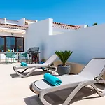 Haciendas Village Tenerife 아데제